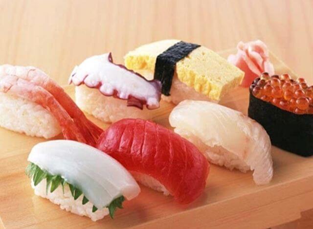 Nigiri sushi 
