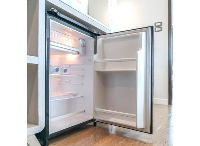 If the noise is too loud, check the mini refrigerator right away
