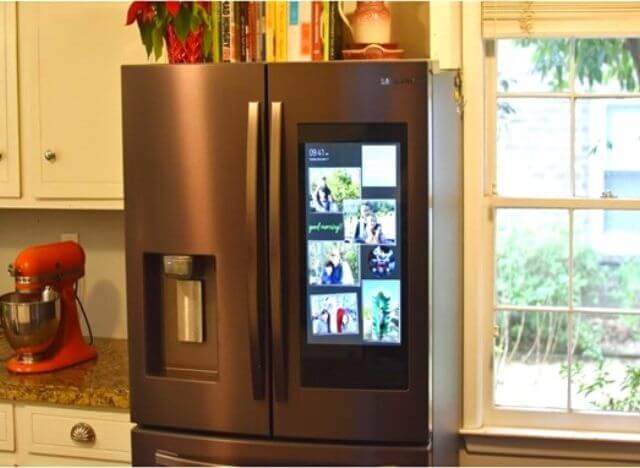 With Family Hub, Samsung refrigerators help busy families better connect with each other