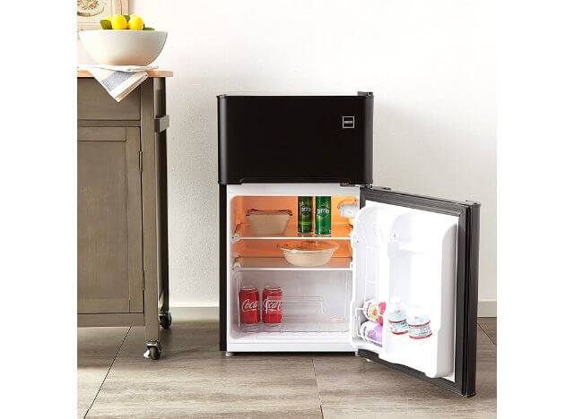 Find the cause to deal with the mini refrigerator leaking water as quickly and as possible